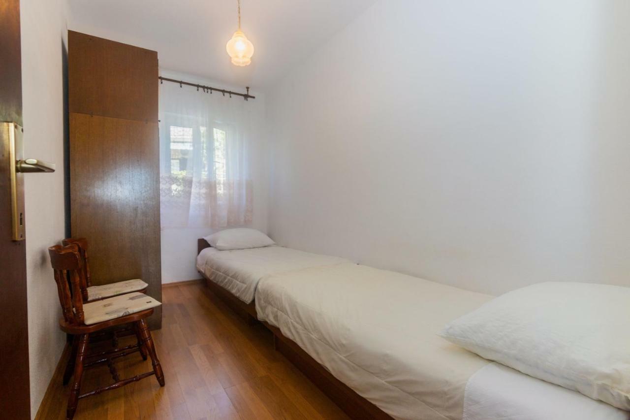 Apartments Vinka Trogir Exterior photo