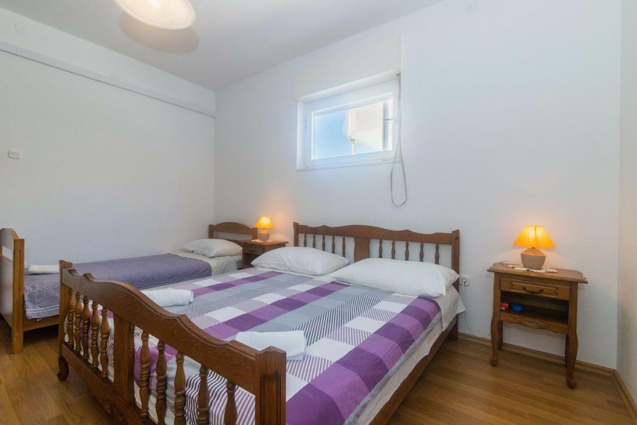 Apartments Vinka Trogir Exterior photo