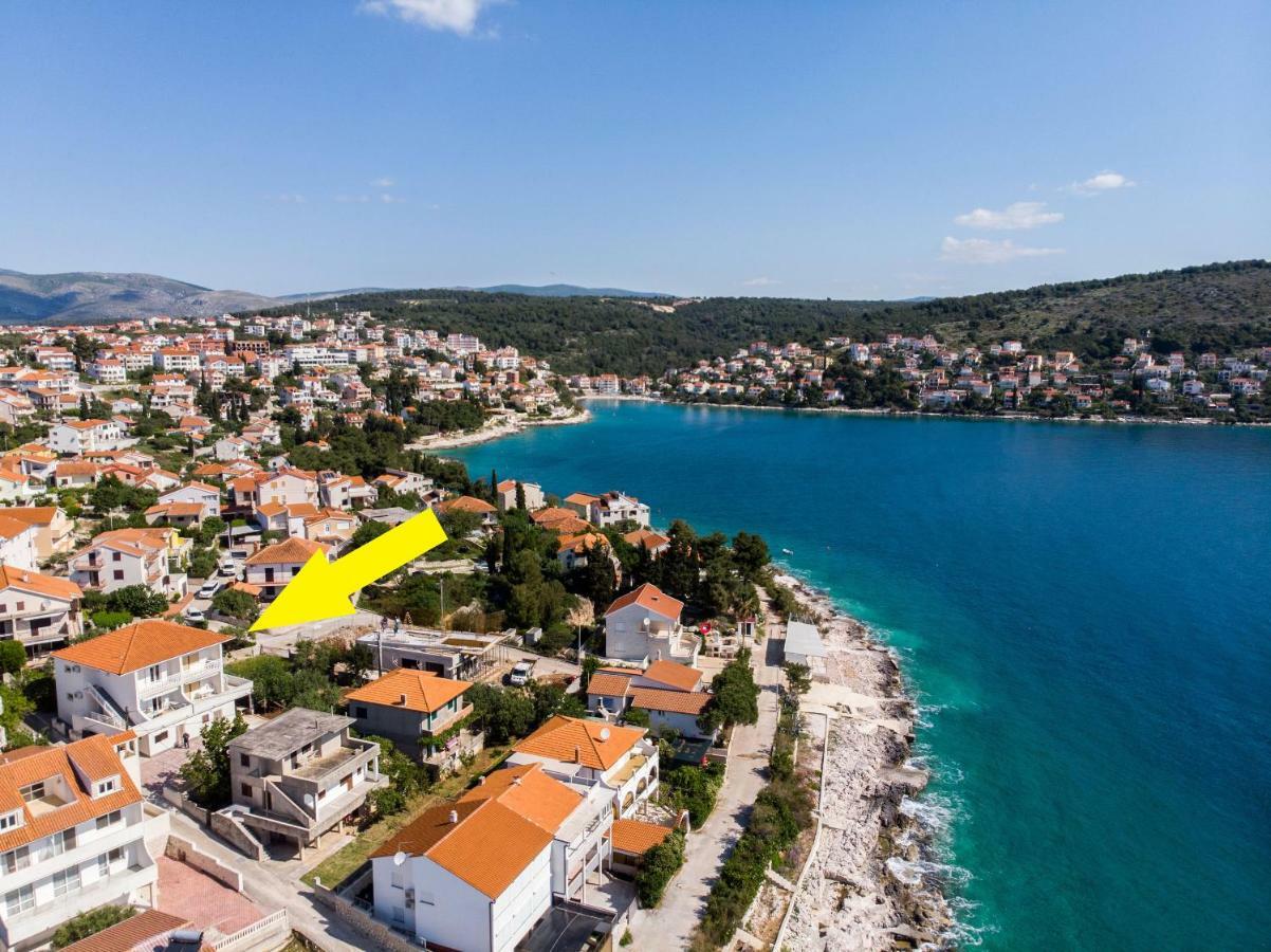 Apartments Vinka Trogir Exterior photo